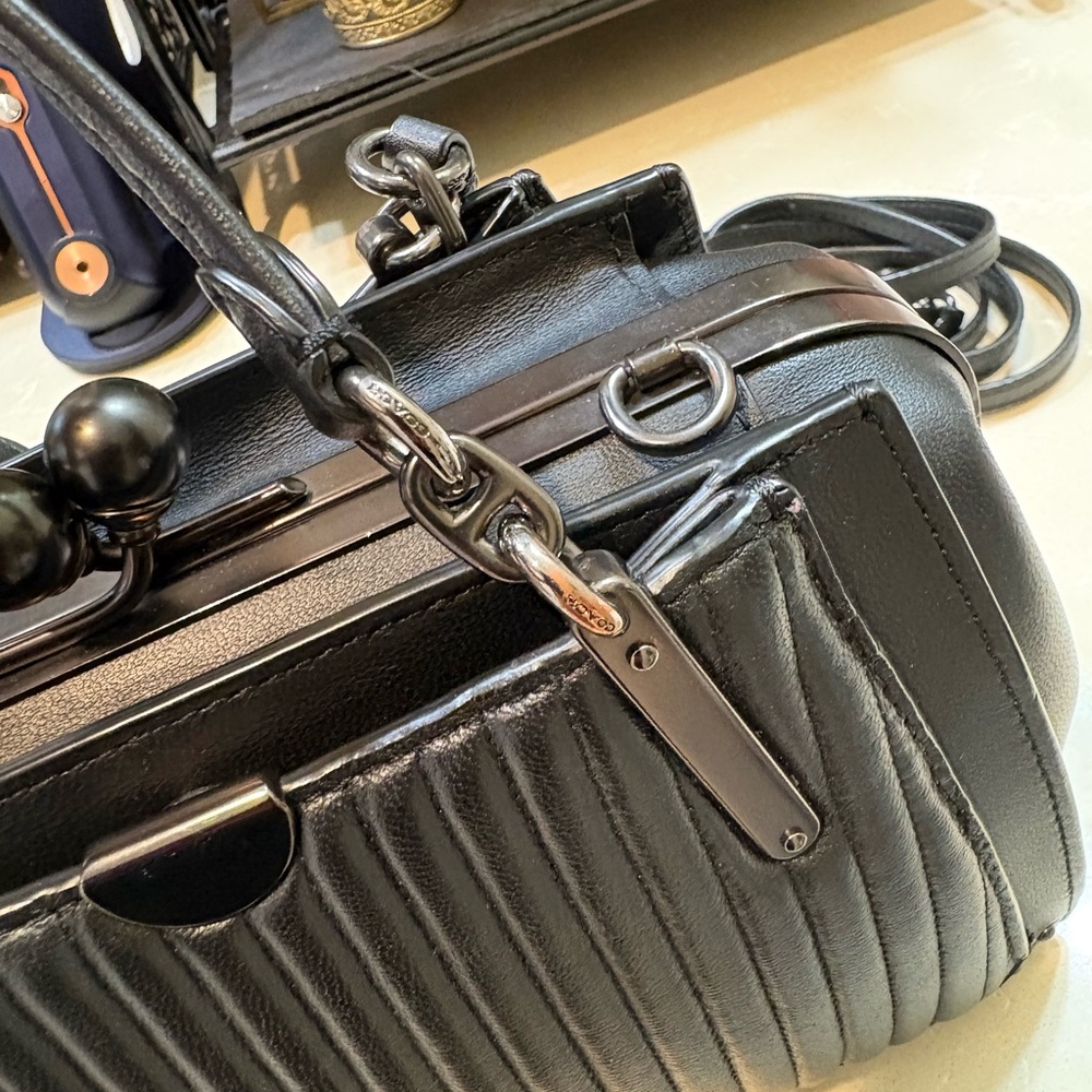 Coach dreamer kisslock Quilted PLEASE DO NOT BUY RESERVE FOR @MERY_PINEDa - Picture 8 of 14